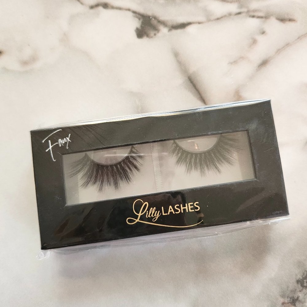 NEW Lilly Lashes Faux Mink Miami Flare Eyelashes Cat Eye Dramatic‎ Wispy